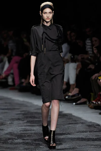 Look 29